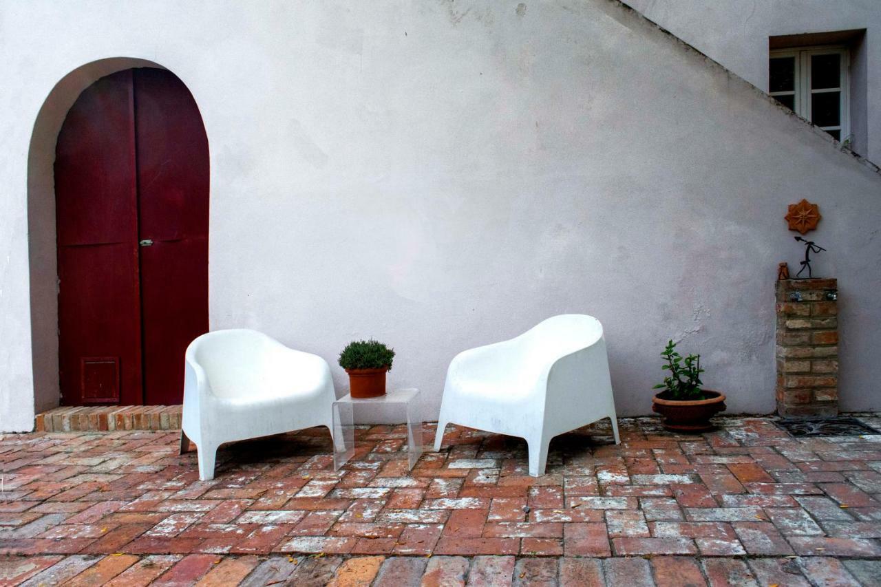 Bb Gli Aristogatti Acomodação com café da manhã Ghizzano Exterior foto